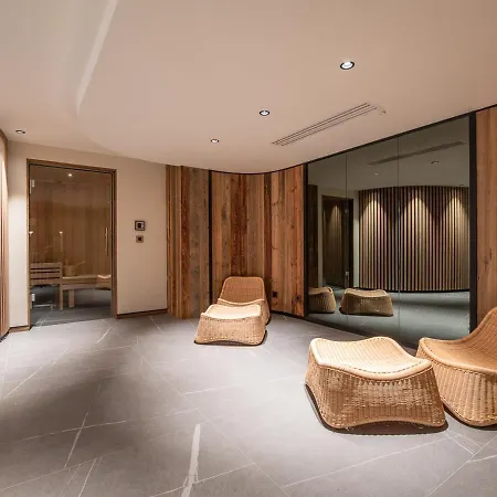 Luxueux Avec Spa, Parking & Wi-fi A Meribel - Fr-1-613-60 Apartment *